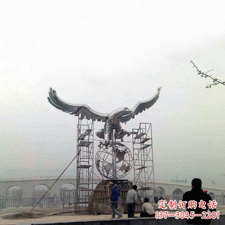 达州翱翔于天老鹰不锈钢雕塑
