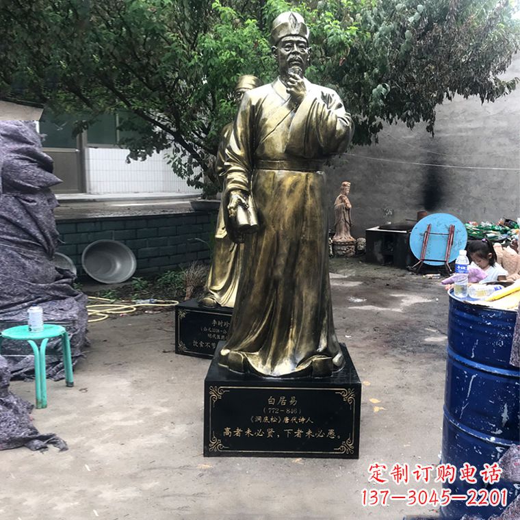 达州白居易仿铜雕像经典中国古代诗人的艺术再现