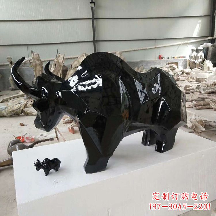 达州玻璃钢抽象动物牛雕塑工艺品景观摆件