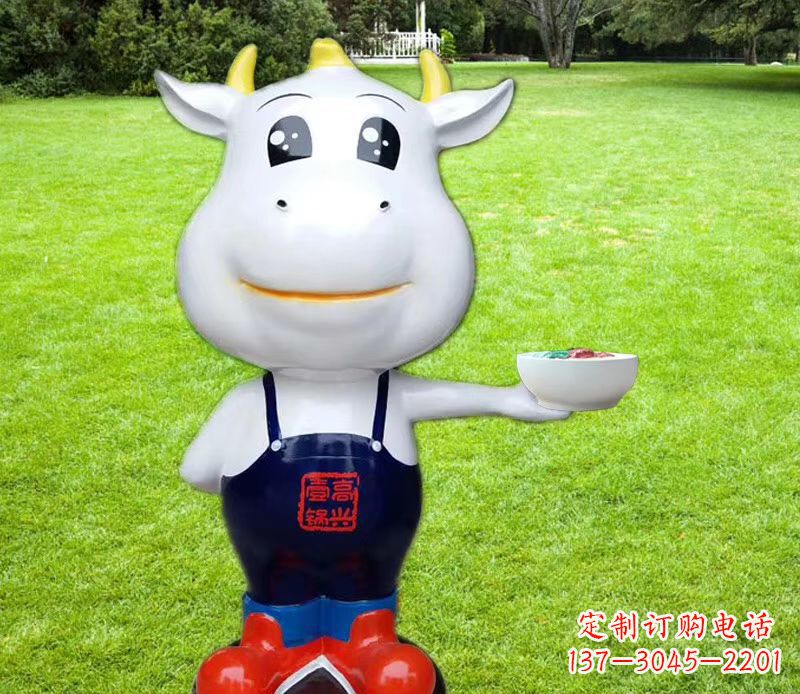 达州玻璃钢制作的牛雕塑