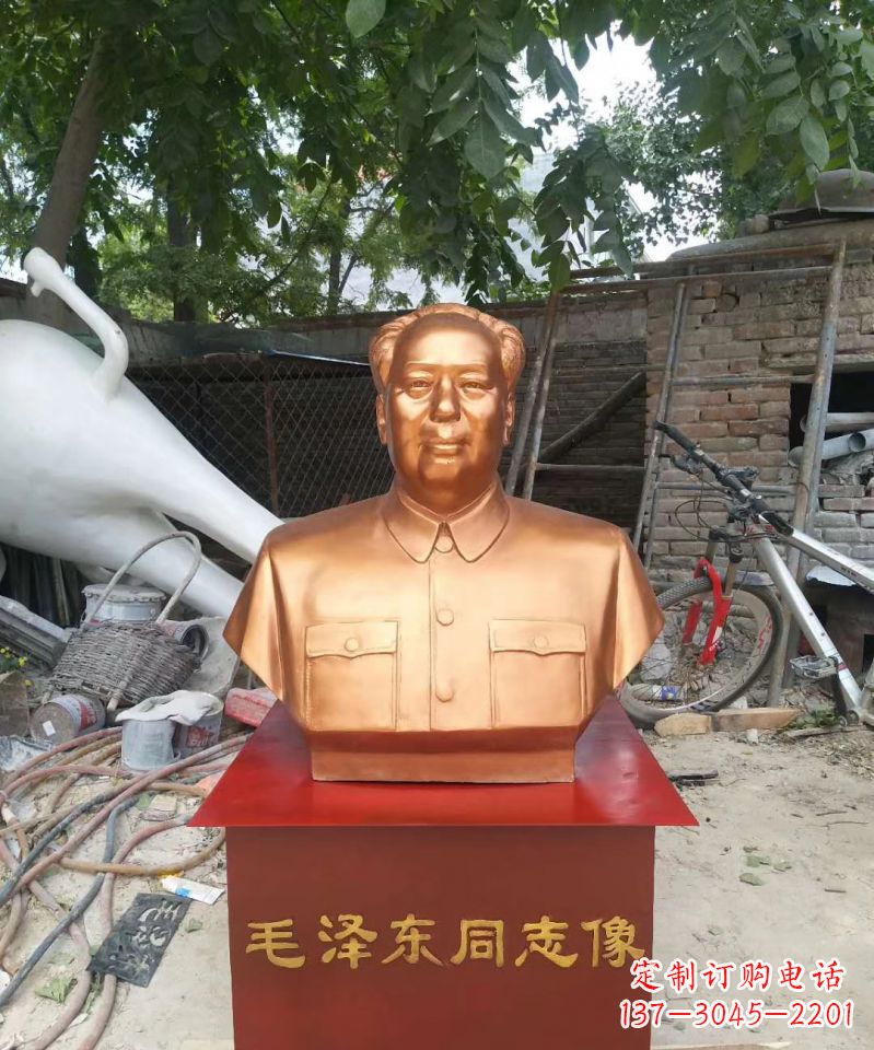 达州玻璃钢毛泽东雕塑表达伟大领袖的精神魅力