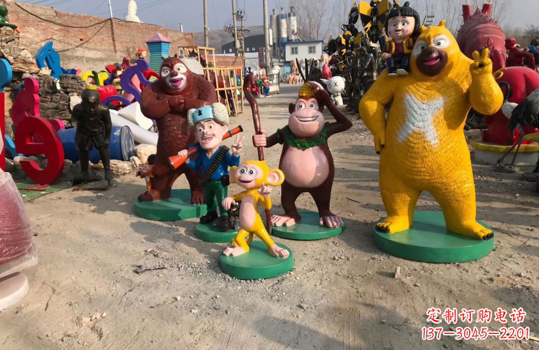 达州玻璃钢仿真熊二雕塑一种可爱的艺术品