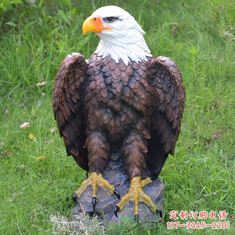 达州玻璃钢仿真老鹰雕塑