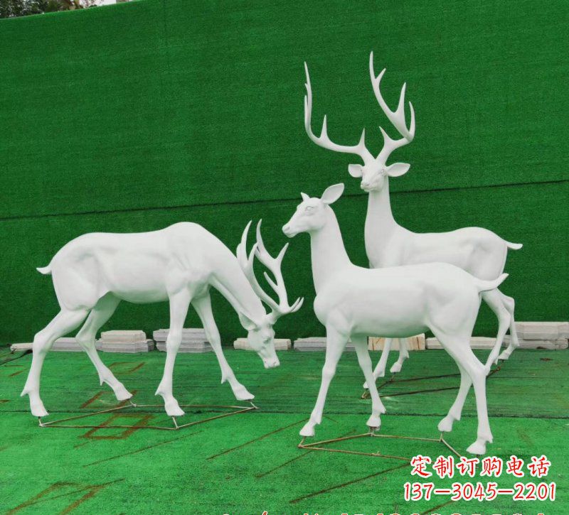 达州玻璃钢鹿群雕塑