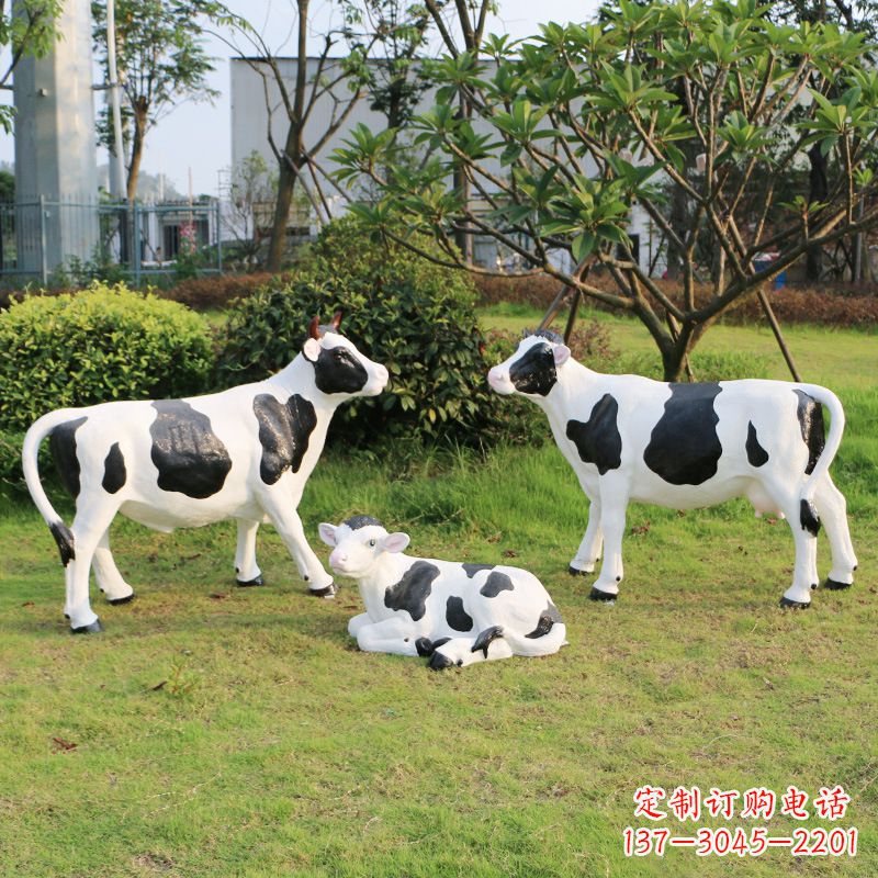 达州玻璃钢仿真奶牛雕塑