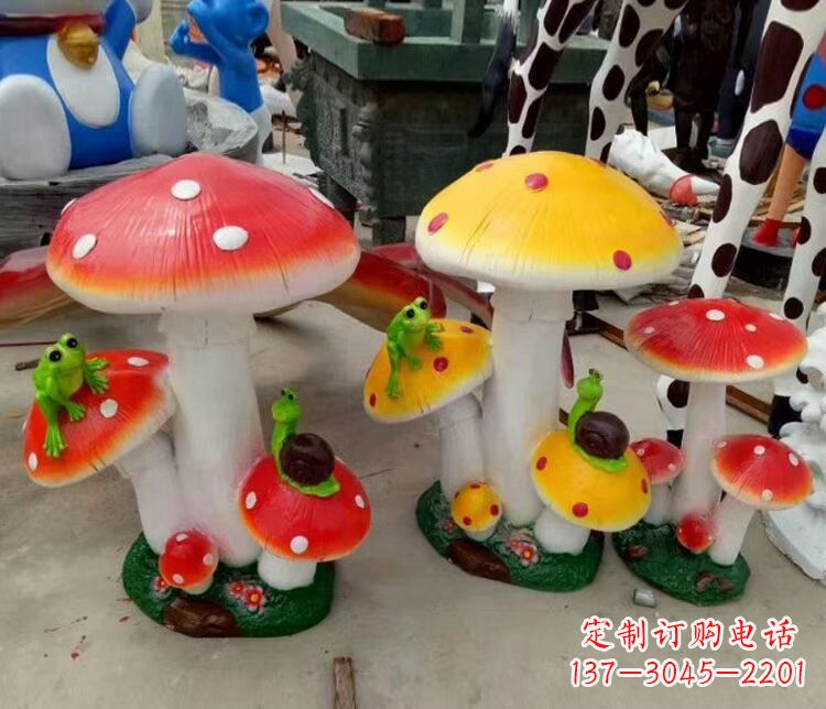 达州玻璃钢公园彩绘蘑菇雕塑