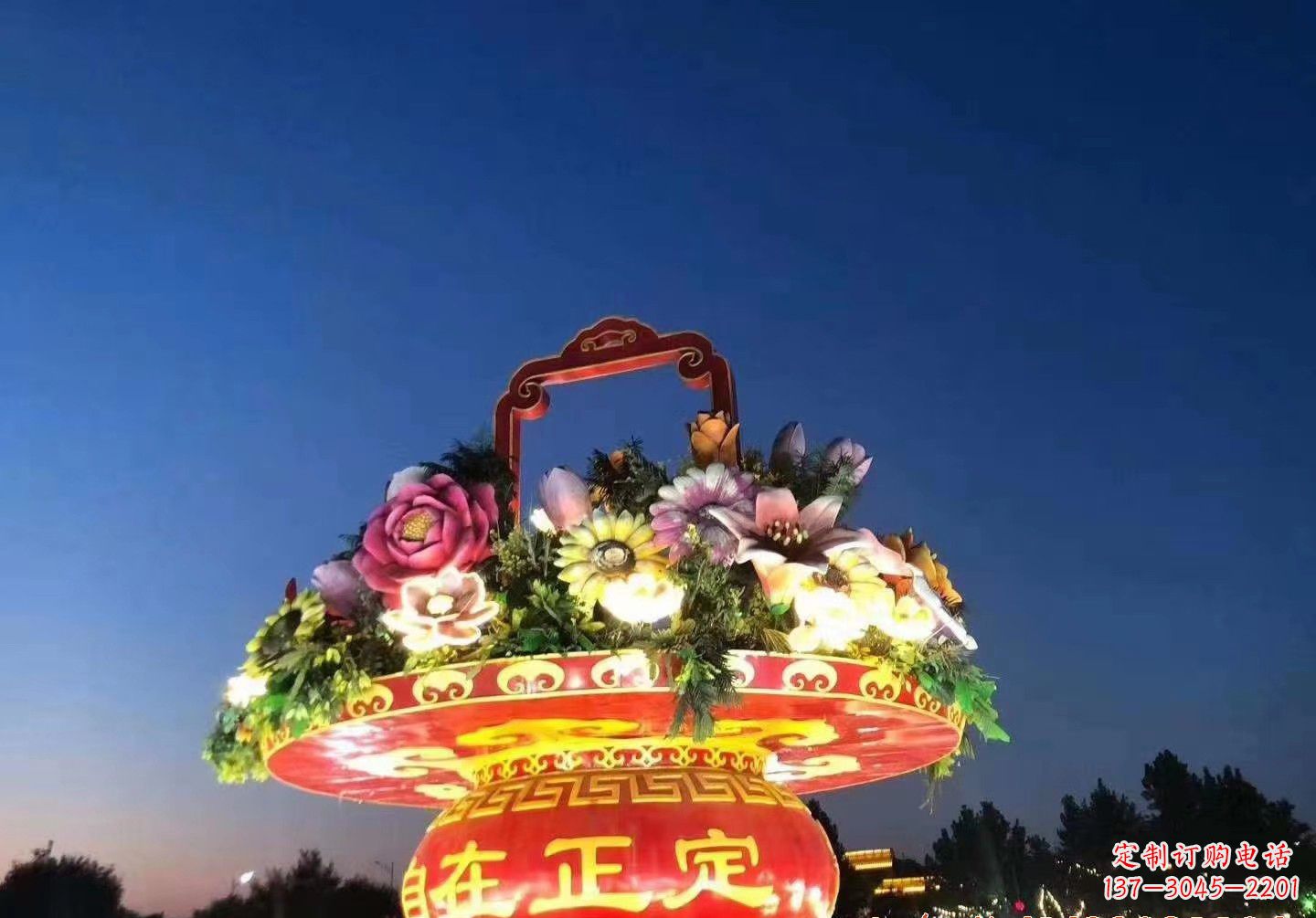 达州玻璃钢花篮景观雕塑让美景永恒