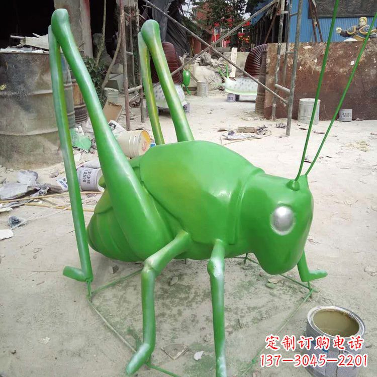 达州玻璃钢蚂蚱蝗虫雕塑