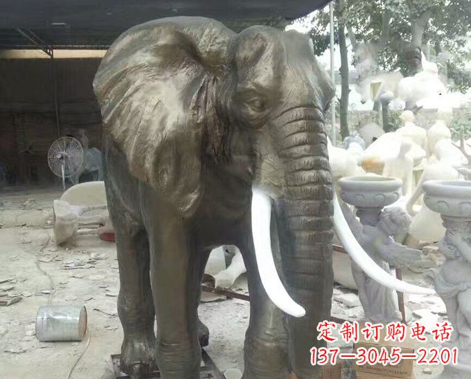 达州玻璃钢大象雕塑——一座非凡的雕塑