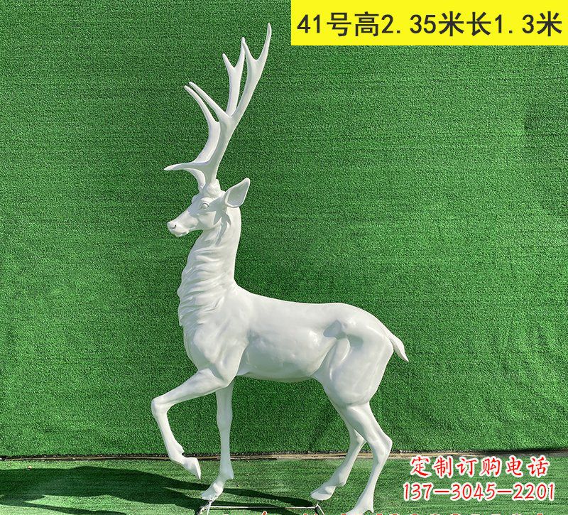 达州玻璃钢驯鹿雕塑