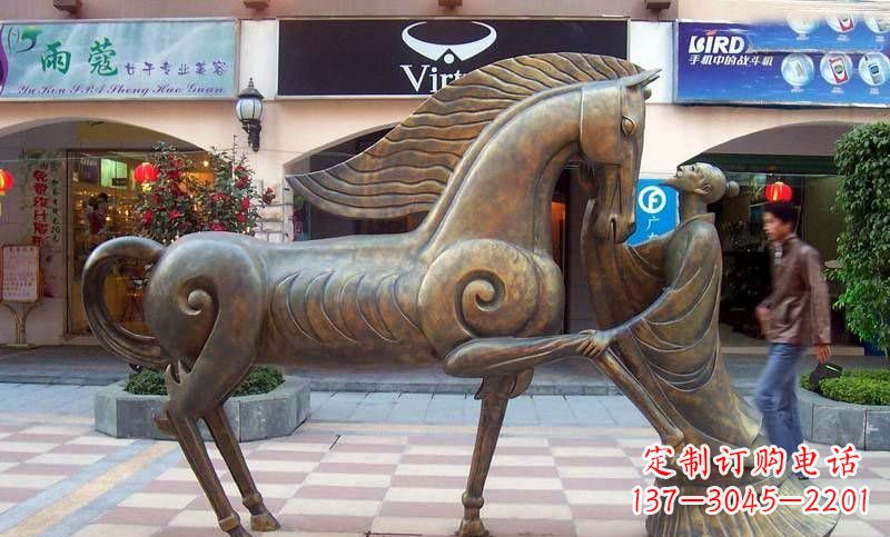 达州传承着传奇马雕塑