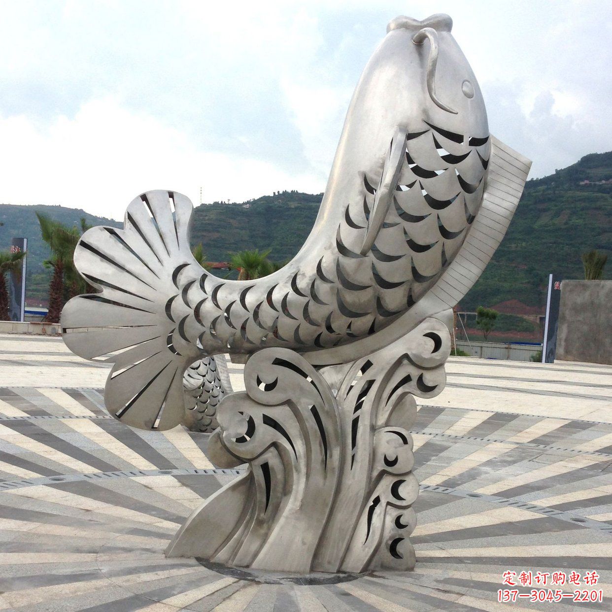 达州不锈钢“鱼”园林水景喷泉动物景观雕塑