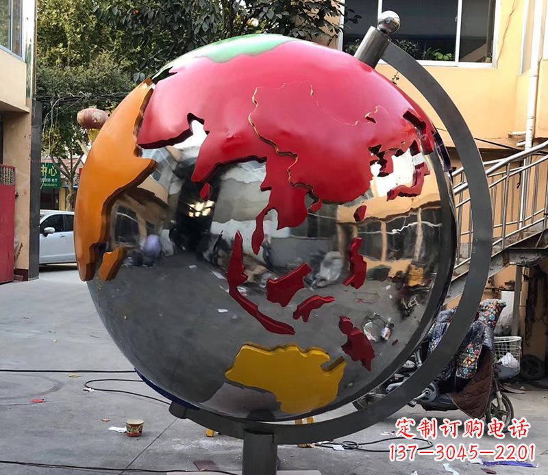 达州不锈钢彩绘地球仪雕塑