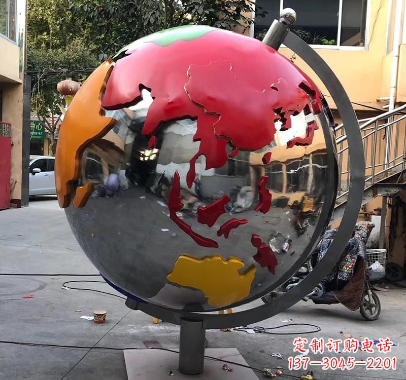 达州不锈钢彩绘地球仪雕塑