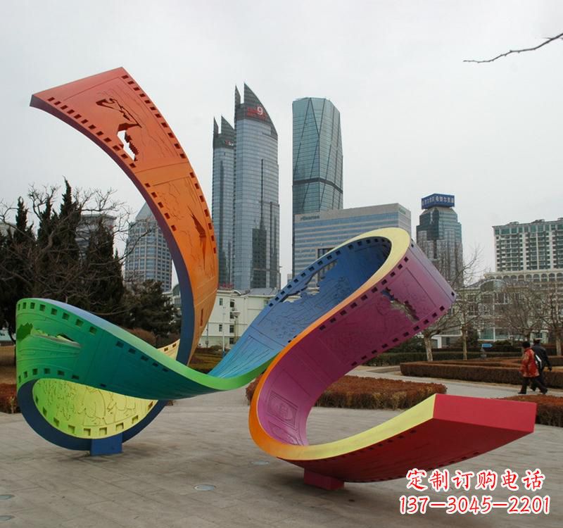 达州不锈钢城市景观胶卷雕塑