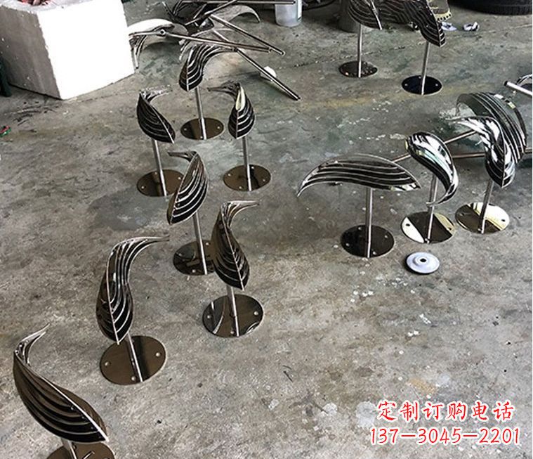 达州精美不锈钢动物雕塑