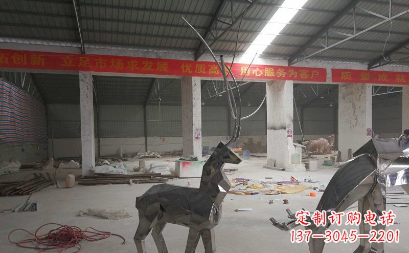 达州不锈钢麋鹿雕塑静谧美丽的自然之美