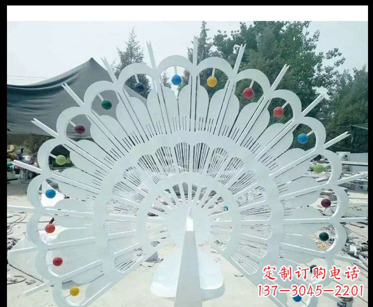 达州精美不锈钢孔雀雕塑