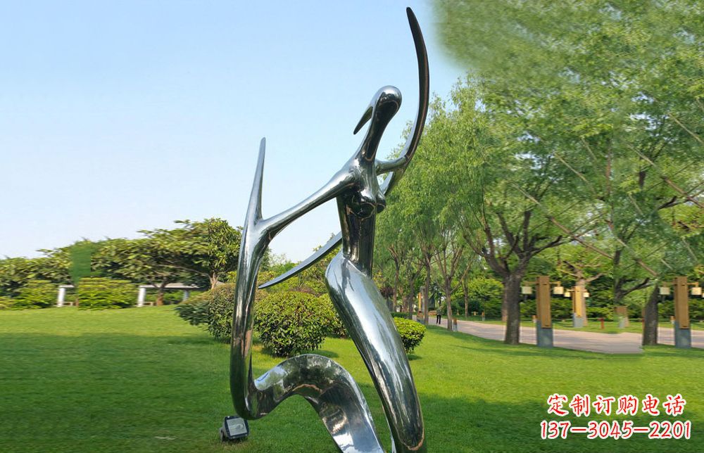 达州不锈钢美女雕塑给公园注入活力