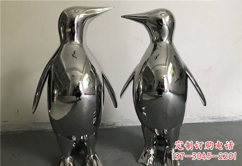 达州企鹅雕塑以不锈钢赋予生命