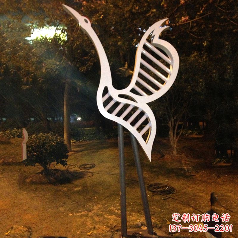达州仙鹤雕塑精美的不锈钢制作