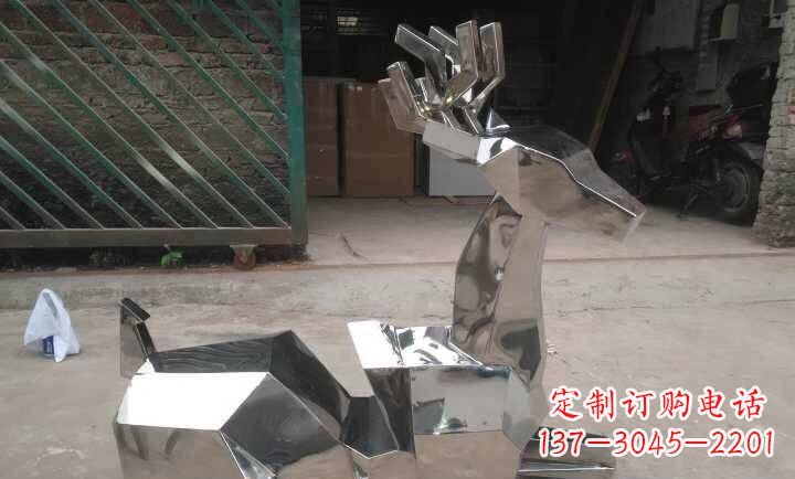 达州不锈钢鹿雕塑艺术之美