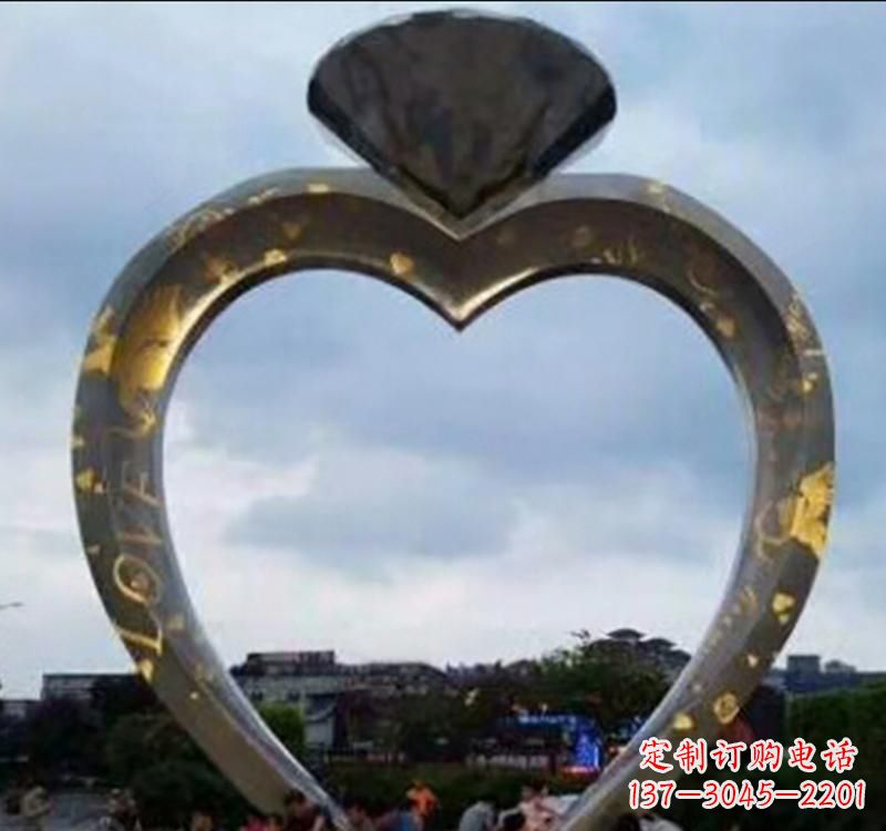 达州不锈钢创意戒指雕塑