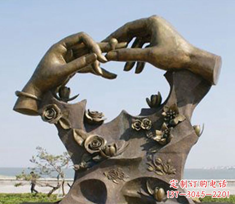达州不锈钢戒指雕塑表达爱的艺术精品
