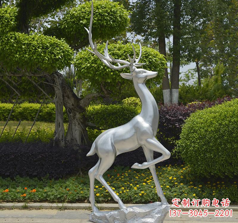 达州不锈钢梅花鹿雕塑艺术与自然的完美结合