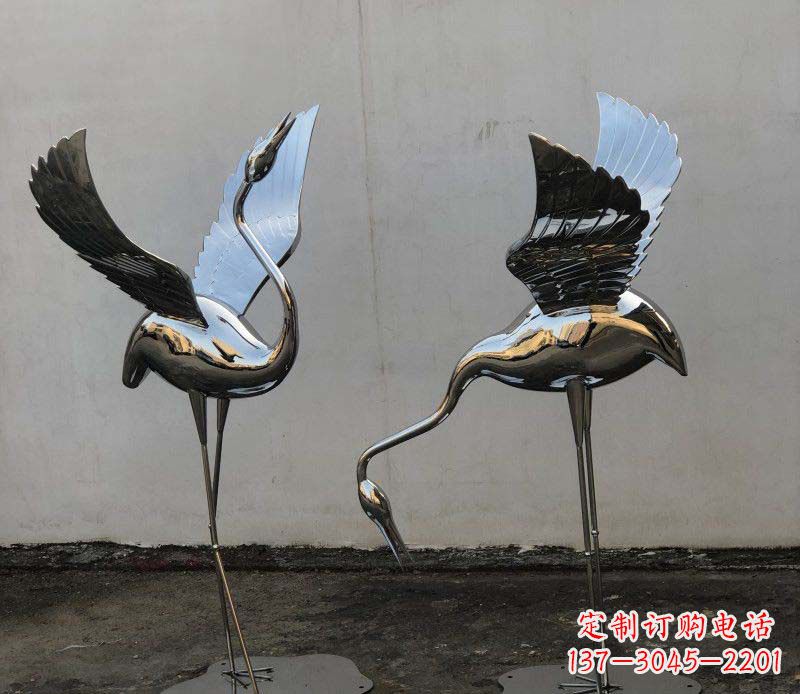 达州不锈钢锻造仙鹤展翅雕塑