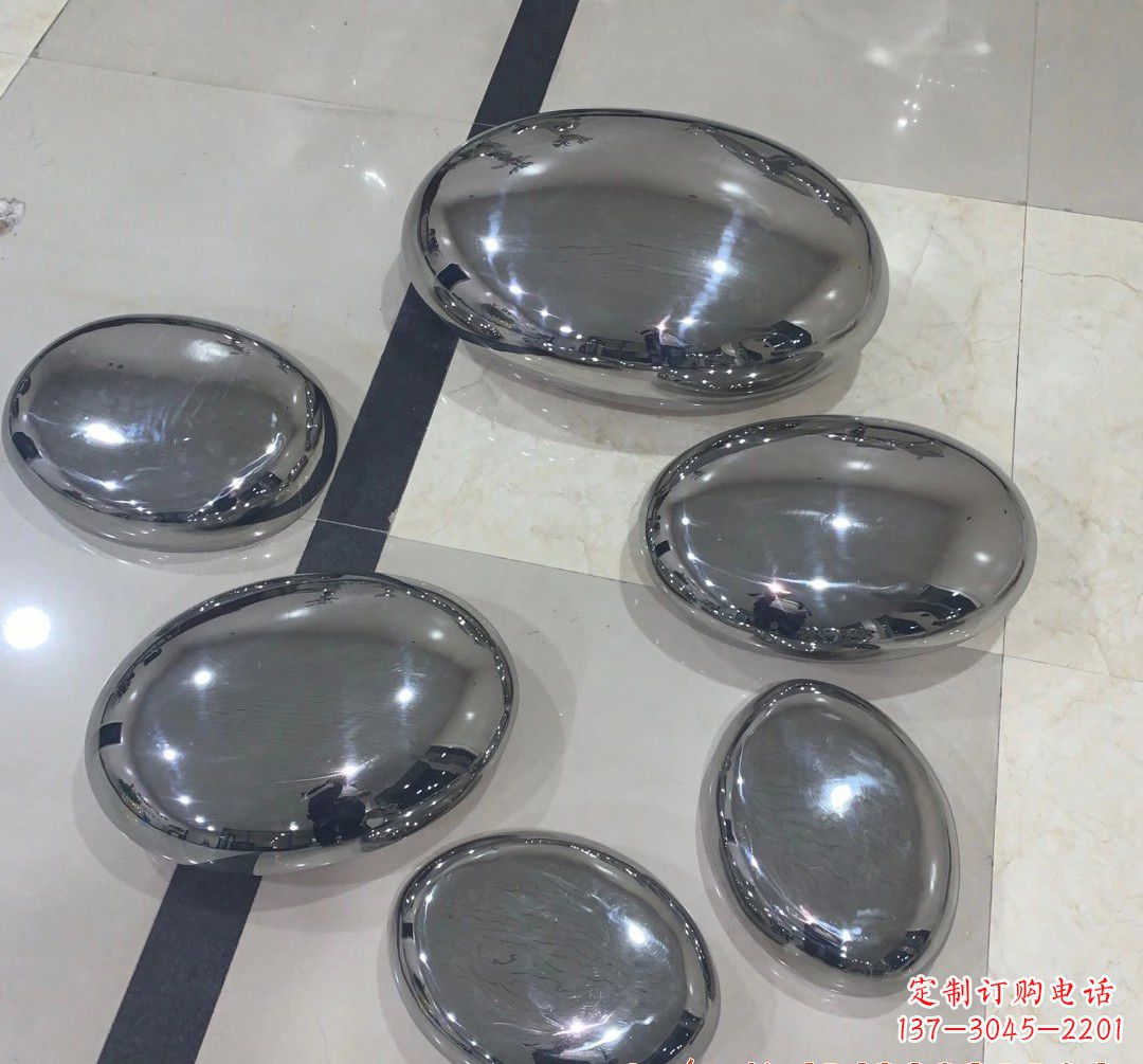 达州不锈钢鹅卵石景观雕塑