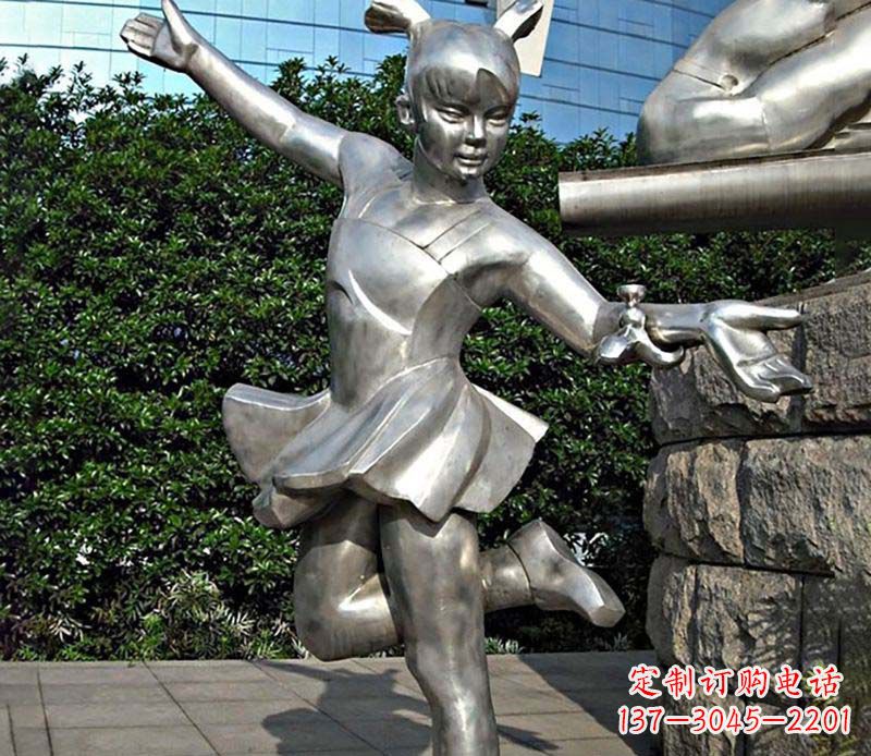 达州不锈钢儿童踢毽子雕塑传承传统文化