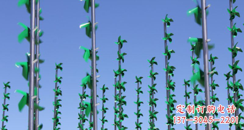 达州螺旋风车给广场景观带来的旋转欢乐