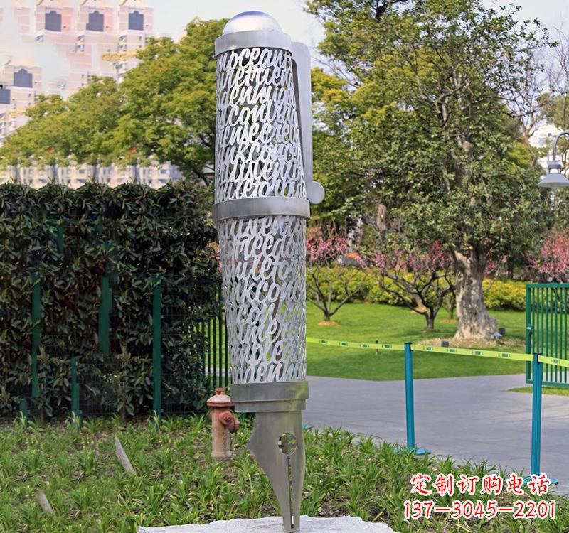达州不锈钢钢笔雕塑2