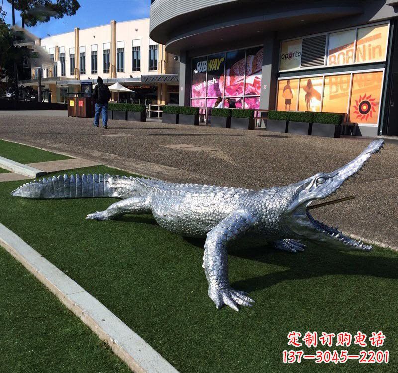 达州不锈钢公园动物鳄鱼雕塑