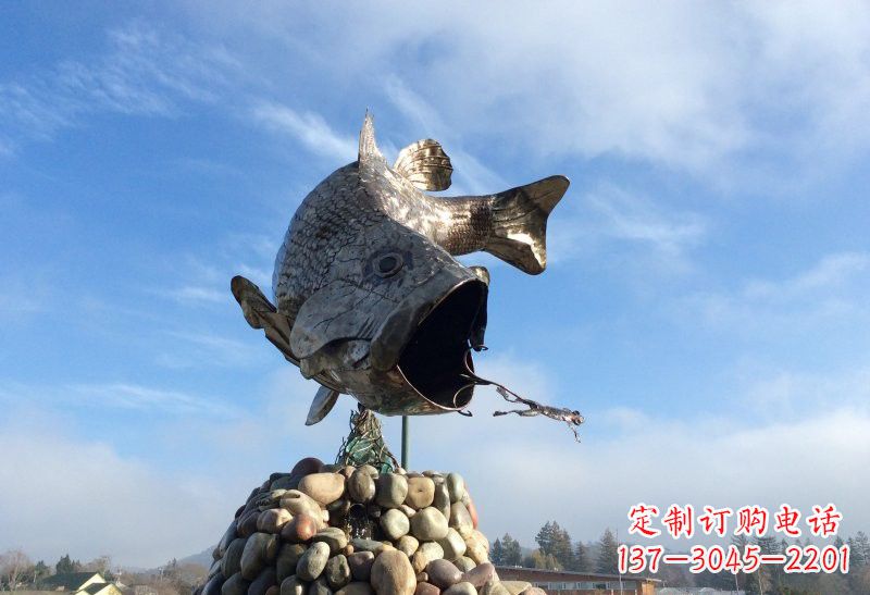 达州不锈钢公园动物鲤鱼和青蛙雕塑