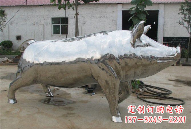 达州不锈钢公园动物猪雕塑