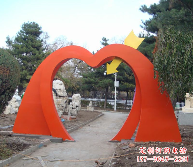 达州不锈钢拱门雕塑给空间增添灵动之美
