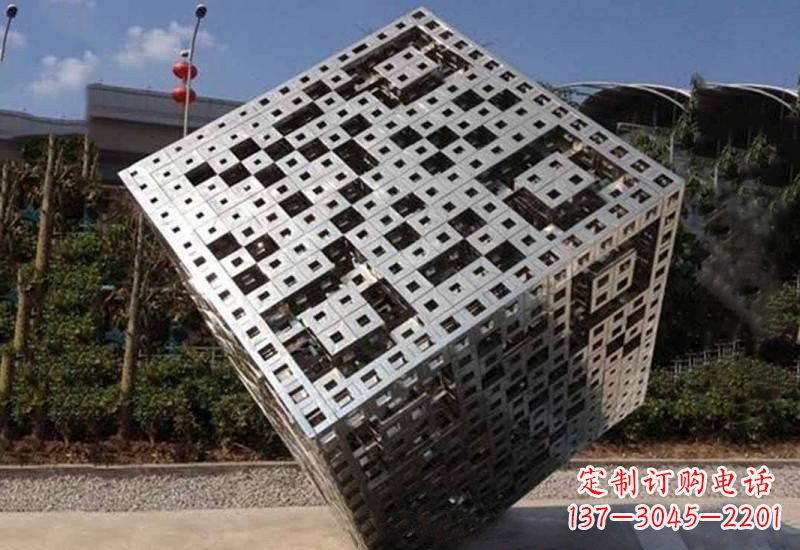 达州不锈钢广场抽象魔方雕塑
