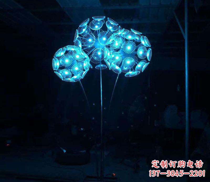 达州不锈钢蒲公英雕塑——象征着美丽的自由