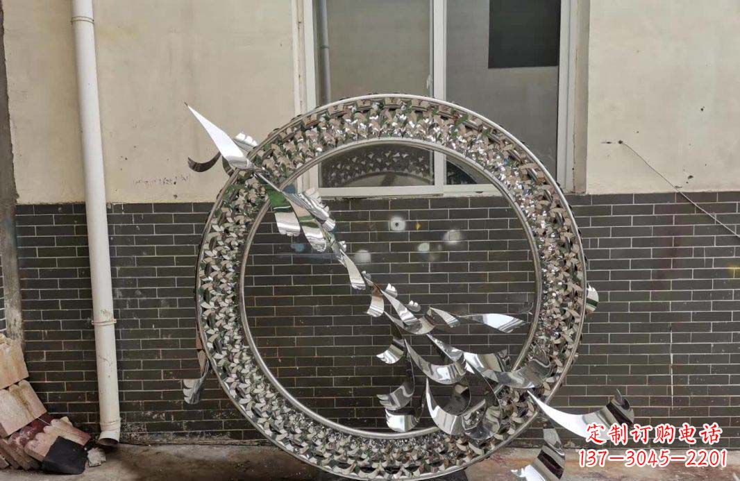 达州“不锈钢广场飞鸽圆环雕塑”精美的艺术品