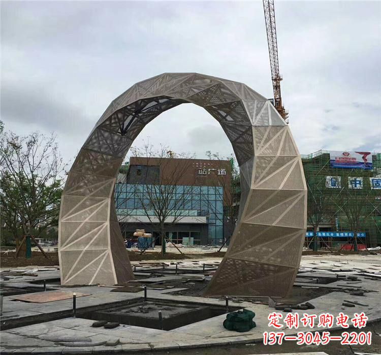 达州不锈钢拱门雕塑精美外观,古典气息