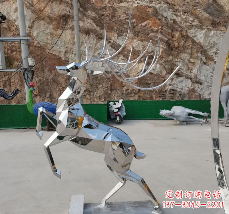 达州不锈钢广场梅花鹿雕塑