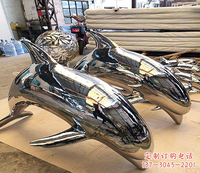 达州不锈钢海豚雕塑传承美丽的海洋文化