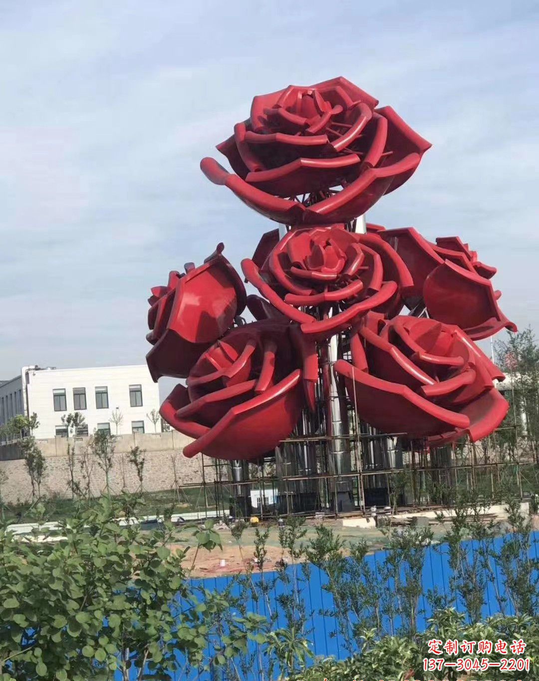 达州不锈钢玫瑰雕塑象征爱与美