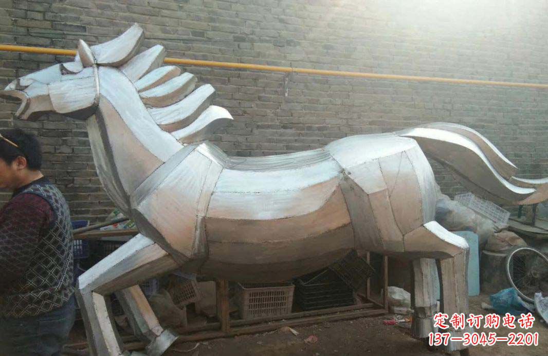 达州不锈钢户外马雕塑精美的艺术装点