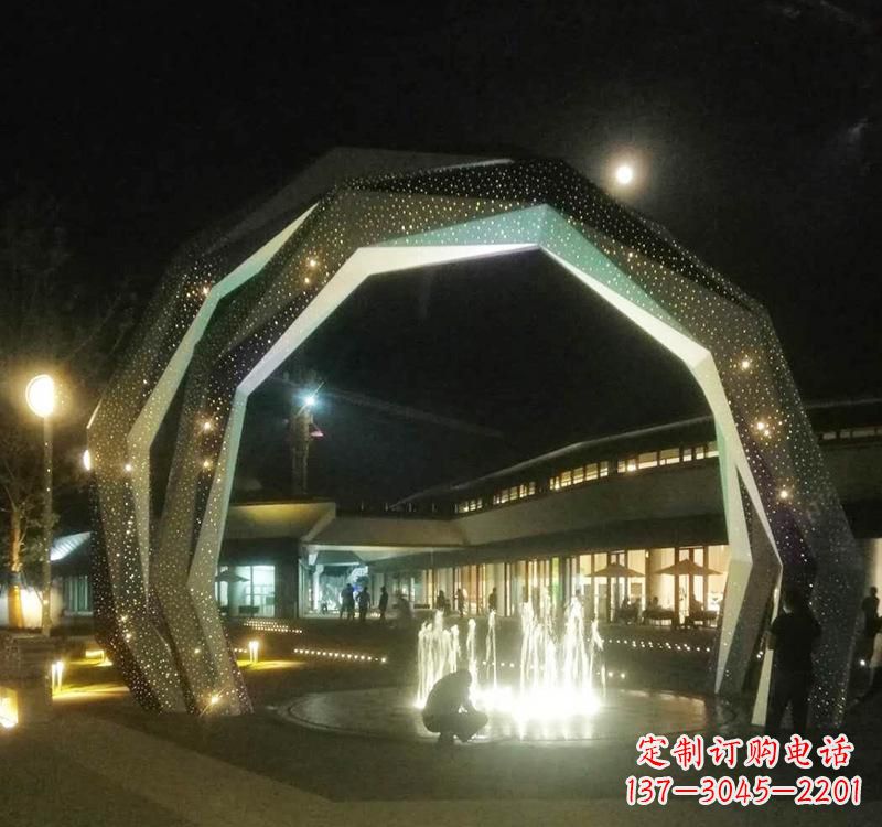 达州不锈钢户外拱门雕塑精美线条点缀美景
