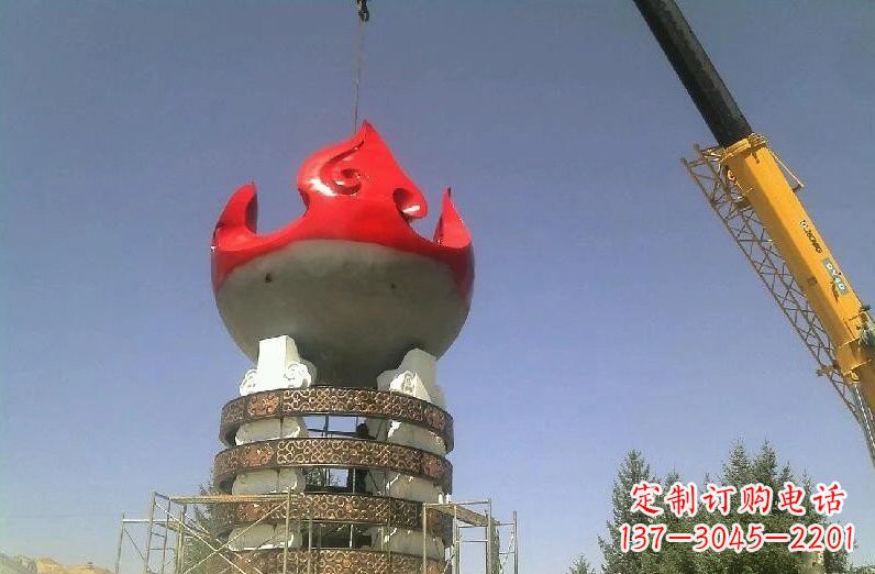 达州不锈钢火炬雕塑象征着永恒的精神