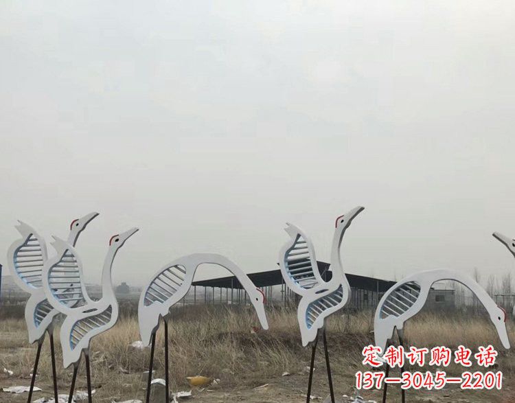 达州精美不锈钢仙鹤雕塑