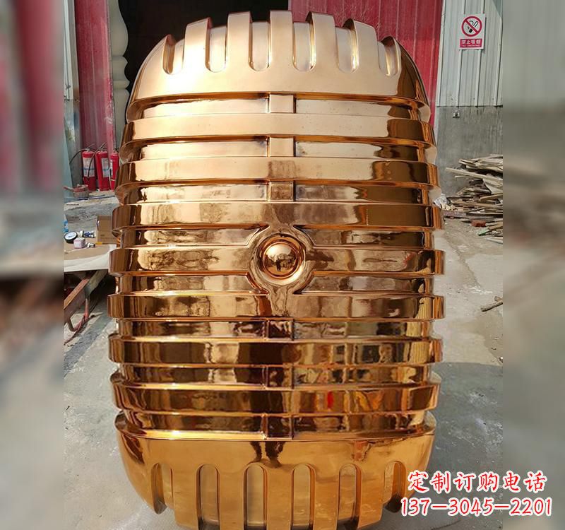 达州不锈钢金话筒雕塑